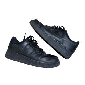 NIKE AIR FORCE 1 LOW TRIPLE BLACK ‘07  SIZE 10 SHOES CASUAL USED VINTAGE